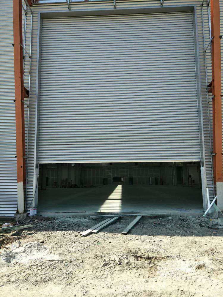 抗風(fēng)卷簾門(mén)